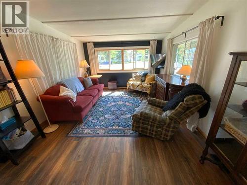 23 Mobile Drive Ne, Three Hills, AB 