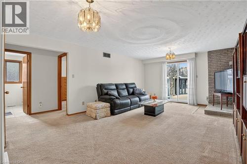 49 Century Hill Drive, Kitchener, ON - Indoor Photo Showing Other Room