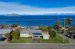 7158 Dickinson Rd  Lantzville, BC V0R 2H0