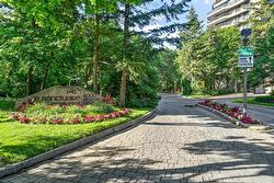 2-P-6000 Ch. Deacon  Montréal (Côte-Des-Neiges/Notre-Dame-De-Grâce), QC H3S 2T9