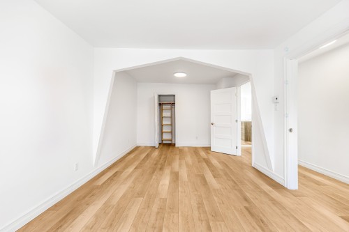 Chambre à coucher principale - 8745 Rue Hochelaga, Montréal (Mercier/Hochelaga-Maisonneuve), QC - Indoor Photo Showing Other Room