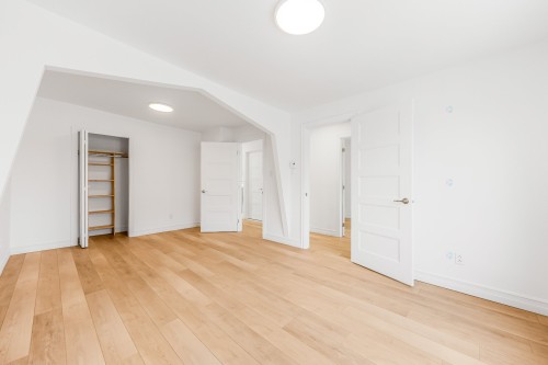 Chambre à coucher principale - 8745 Rue Hochelaga, Montréal (Mercier/Hochelaga-Maisonneuve), QC - Indoor Photo Showing Other Room