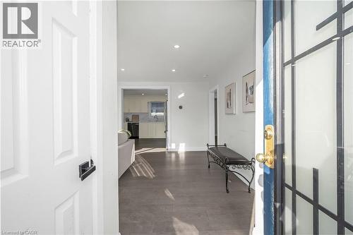 60 West 1St Street, Hamilton, ON - Indoor Photo Showing Other Room