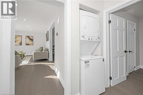 60 West 1St Street, Hamilton, ON - Indoor Photo Showing Laundry Room