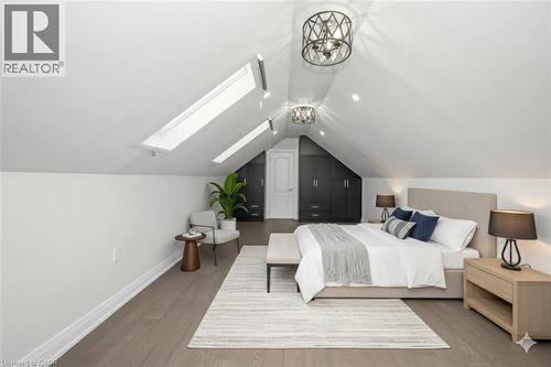 60 West 1St Street, Hamilton, ON - Indoor Photo Showing Bedroom
