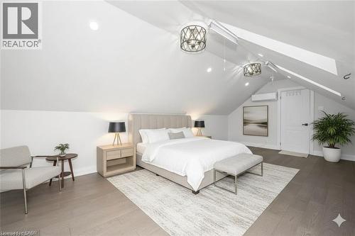 60 West 1St Street, Hamilton, ON - Indoor Photo Showing Bedroom