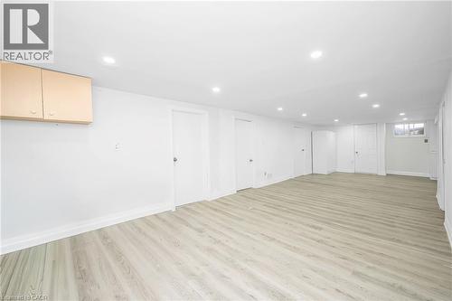 60 West 1St Street, Hamilton, ON - Indoor Photo Showing Other Room