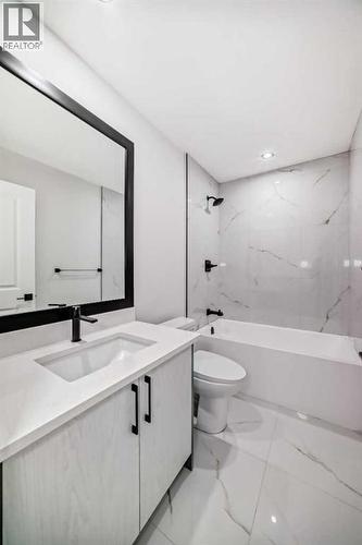 19 Lavelle Close, Red Deer, AB - Indoor Photo Showing Bathroom