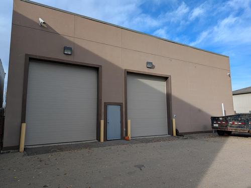 100 330  Circle Drive, St. Albert, AB 