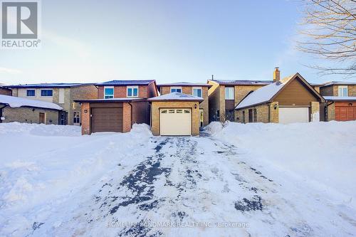 101 UPTON CRESCENT  Markham, ON L3R 3T3