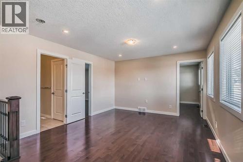 23 Cheltenham Road Nw, Calgary, AB - Indoor Photo Showing Other Room