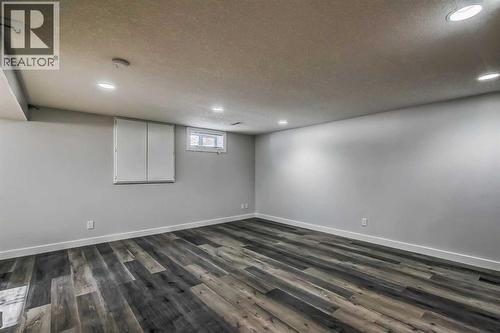 23 Cheltenham Road Nw, Calgary, AB - Indoor