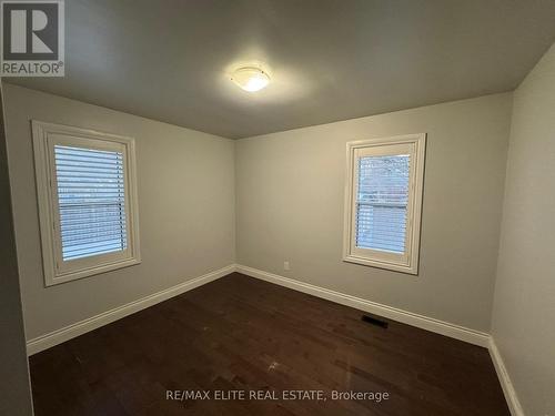 110 Front Street E, Whitby, ON - Indoor Photo Showing Other Room