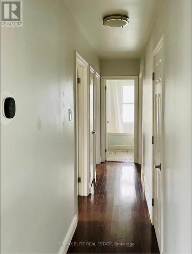 110 Front Street E, Whitby, ON - Indoor Photo Showing Other Room