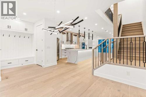 520 34A Street Nw, Calgary, AB - Indoor Photo Showing Other Room