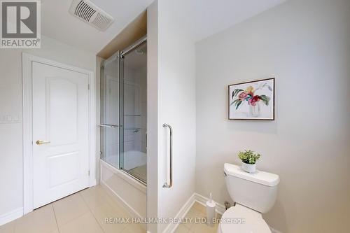 2 Butterfield Drive, Toronto, ON - Indoor Photo Showing Bathroom