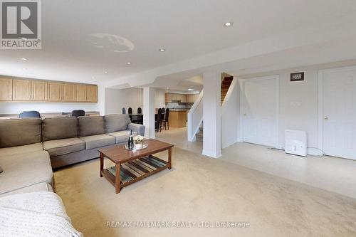 2 Butterfield Drive, Toronto, ON - Indoor Photo Showing Living Room