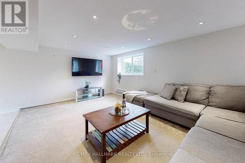 2 Butterfield Drive, Toronto, ON - Indoor Photo Showing Living Room