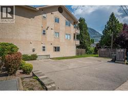573 10th Avenue Unit# 1  Castlegar, BC V1N 1K6