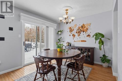 20 Endeavour Drive, Cambridge, ON - Indoor Photo Showing Dining Room