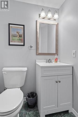 20 Endeavour Drive, Cambridge, ON - Indoor Photo Showing Bathroom