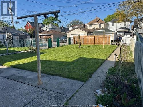 953 Gladstone, Windsor, ON - Outdoor