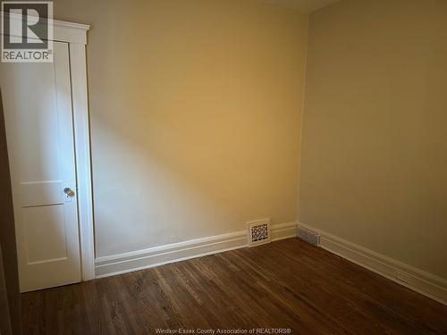 953 Gladstone, Windsor, ON - Indoor Photo Showing Other Room