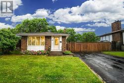 104 MEREDITH DRIVE  St. Catharines, ON L2M 6C7