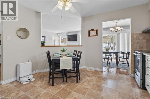 20 Endeavour Drive, Cambridge, ON - Indoor Photo Showing Dining Room