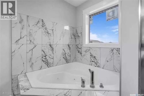 707 Nazarali Union, Saskatoon, SK - Indoor Photo Showing Bathroom
