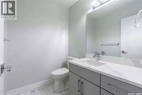 707 Nazarali Union, Saskatoon, SK - Indoor Photo Showing Bathroom