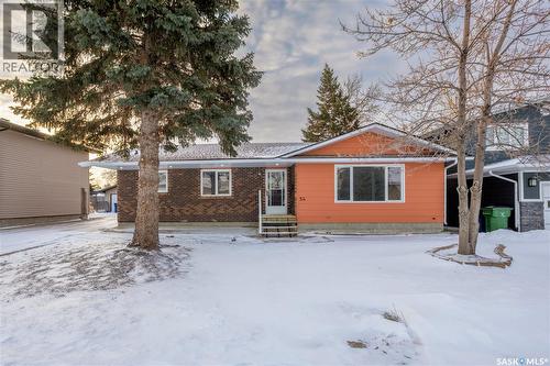 54 Buttercup CRESCENT NW  Moose Jaw, SK S6J 1A4