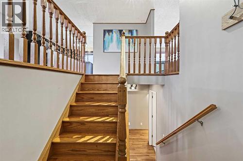 128 Ventura Way Ne, Calgary, AB - Indoor Photo Showing Other Room