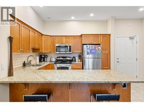 3832 Old Okanagan Highway Unit# 3406, West Kelowna, BC - Indoor Photo Showing Kitchen