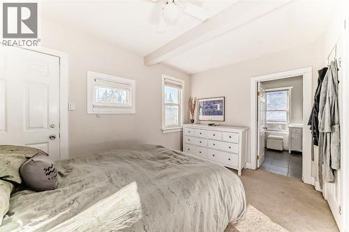 2125 36 Avenue Sw, Calgary, AB - Indoor Photo Showing Bedroom