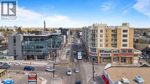 Marda Loop commercial is mere blocks away and the focus of major development projects - 2125 36 Avenue Sw, Calgary, AB - Outdoor