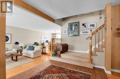 9 Woodthrush Green, Ottawa, ON - Indoor Photo Showing Other Room
