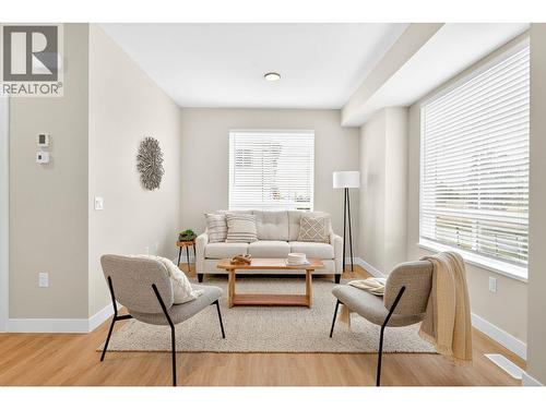 4025 Gellatly Road S Unit# 192, West Kelowna, BC - Indoor Photo Showing Living Room