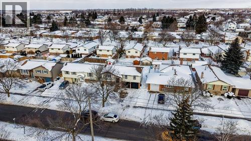 402 Heritage Drive, Kitchener, ON - Outdoor