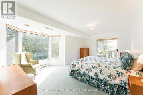 307 - 85 Wellington Street W, Aurora, ON - Indoor Photo Showing Bedroom