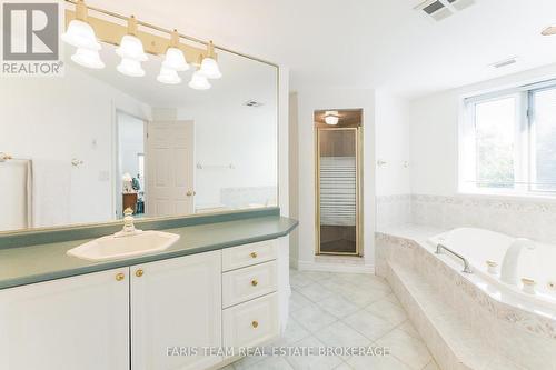 307 - 85 Wellington Street W, Aurora, ON - Indoor Photo Showing Bathroom