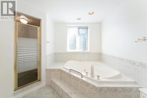 307 - 85 Wellington Street W, Aurora, ON - Indoor Photo Showing Bathroom