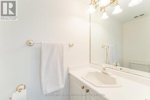 307 - 85 Wellington Street W, Aurora, ON - Indoor Photo Showing Bathroom