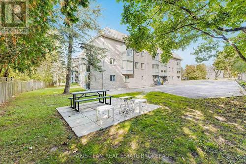 307 - 85 Wellington Street W, Aurora, ON - Outdoor