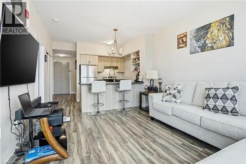 10 Concord Place Unit# 205, Grimsby, ON - Indoor