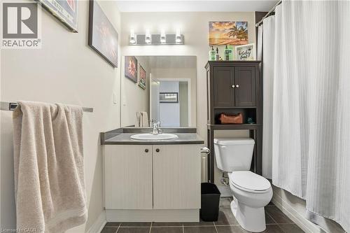 10 Concord Place Unit# 205, Grimsby, ON - Indoor Photo Showing Bathroom