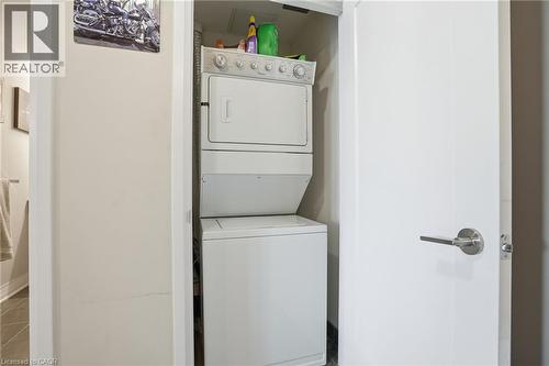 10 Concord Place Unit# 205, Grimsby, ON - Indoor Photo Showing Laundry Room