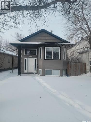 2310 Lindsay Street, Regina, SK - Outdoor
