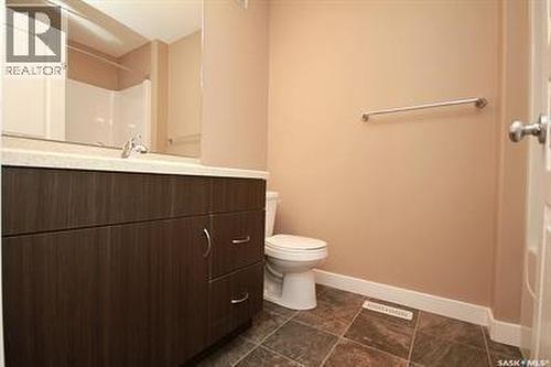 2310 Lindsay Street, Regina, SK - Indoor Photo Showing Bathroom