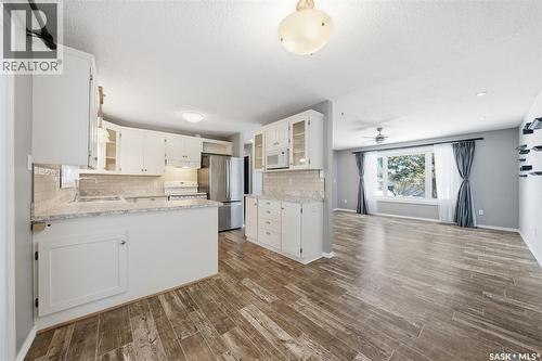 3441 12Th Avenue E, Prince Albert, SK - Indoor Photo Showing Kitchen